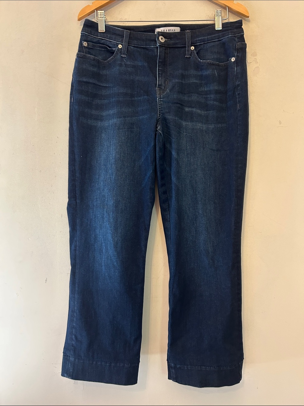 LILA RYAN Dark Navy Straight mid rise ankle Jean The Ava Size 32 EUC
